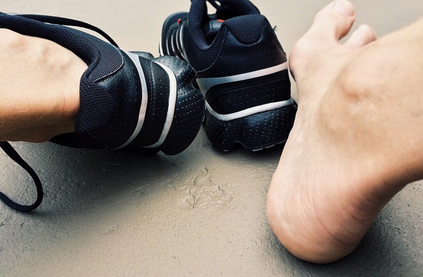 Pieds froids en courant : simple inconfort ou signal à surveiller ?